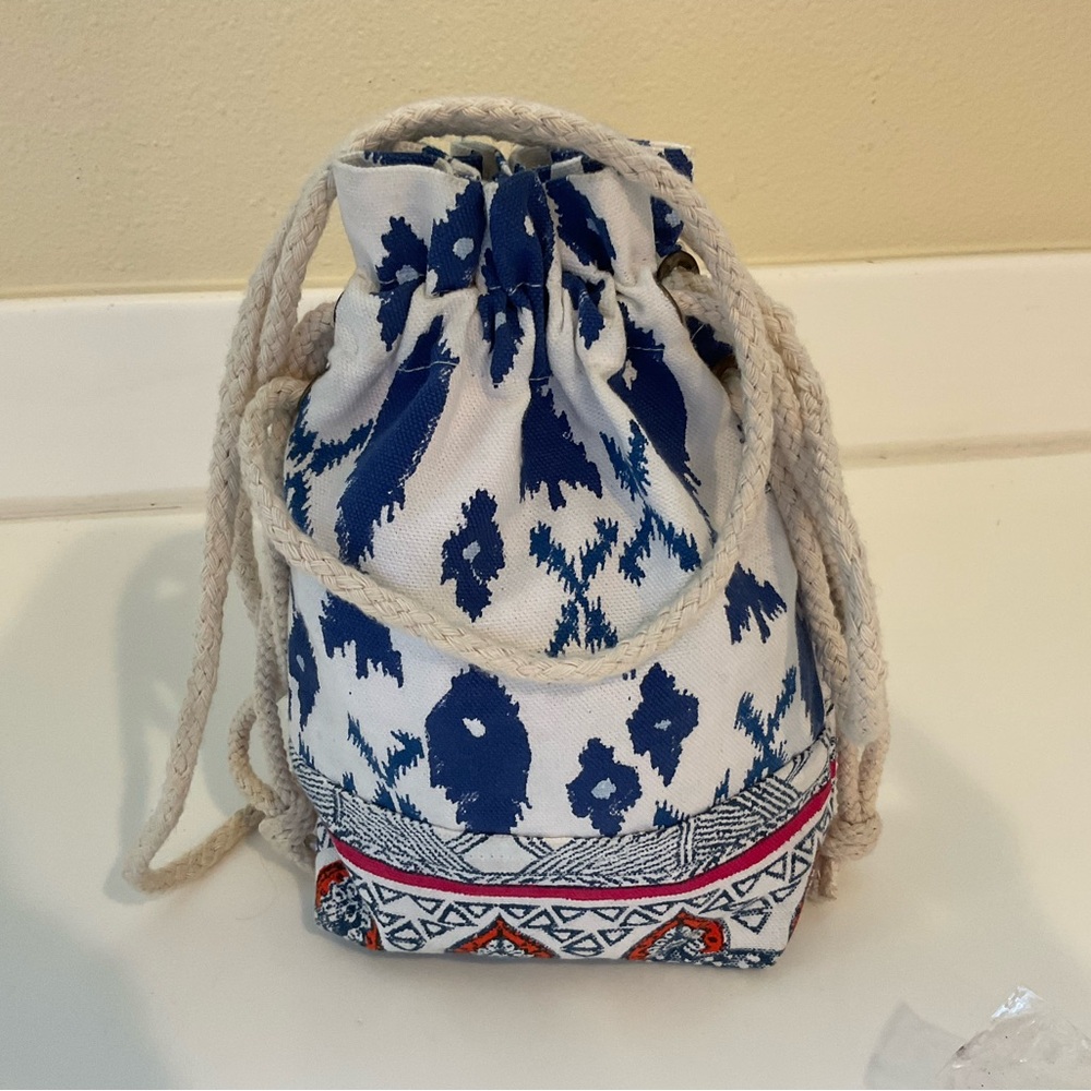 Original Roberta Roller Rabbit Drawstring Bag And… - image 4